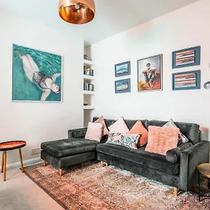 The Artist's Retreat , Brighton United Kingdom
